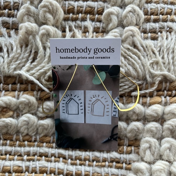 Minimalist Gold Brass Modern Flat Hoop Earrings - Picture 6 of 8